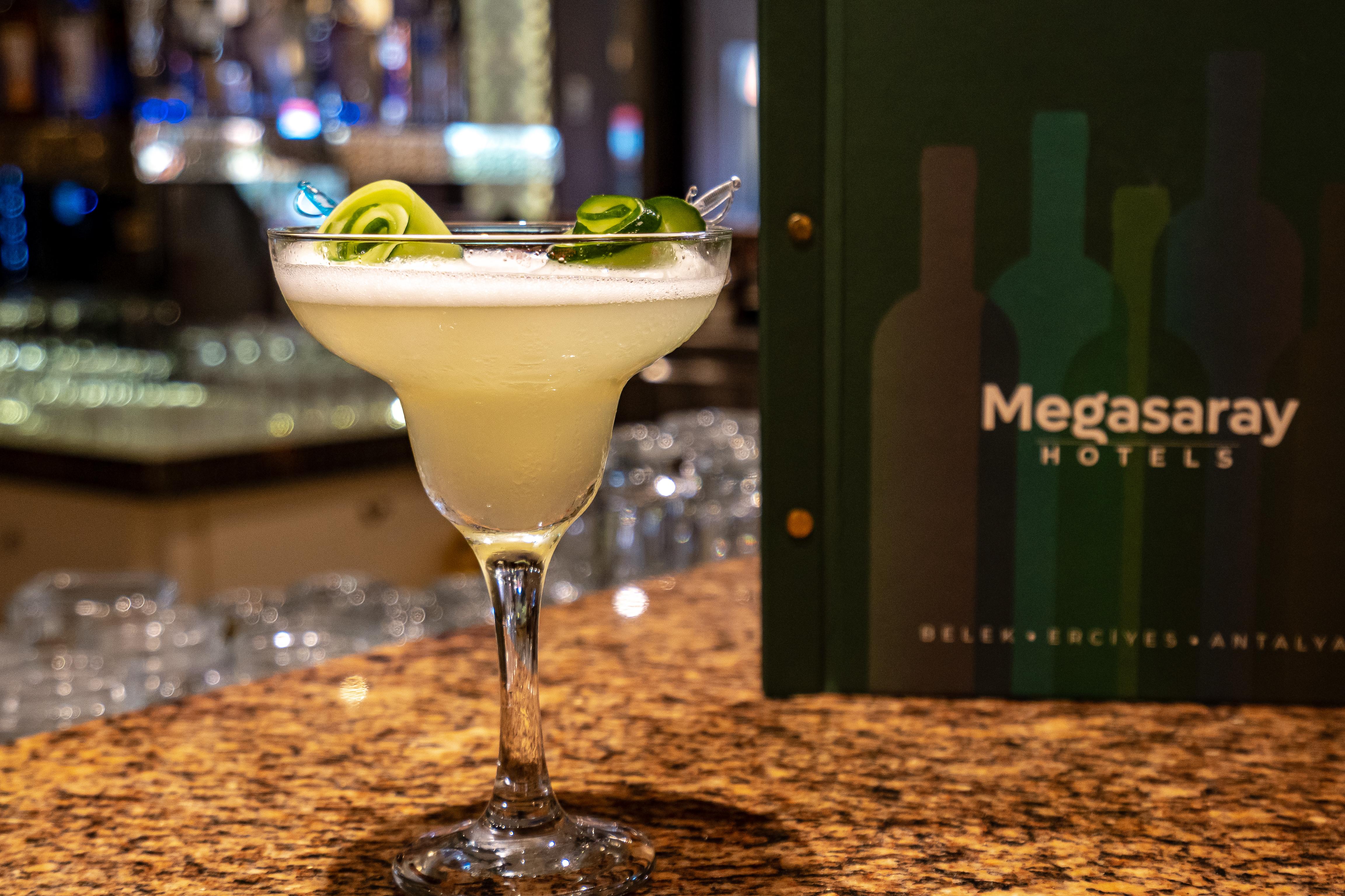 Megasaray Westbeach Αττάλεια Εξωτερικό φωτογραφία A Kiwi Sour