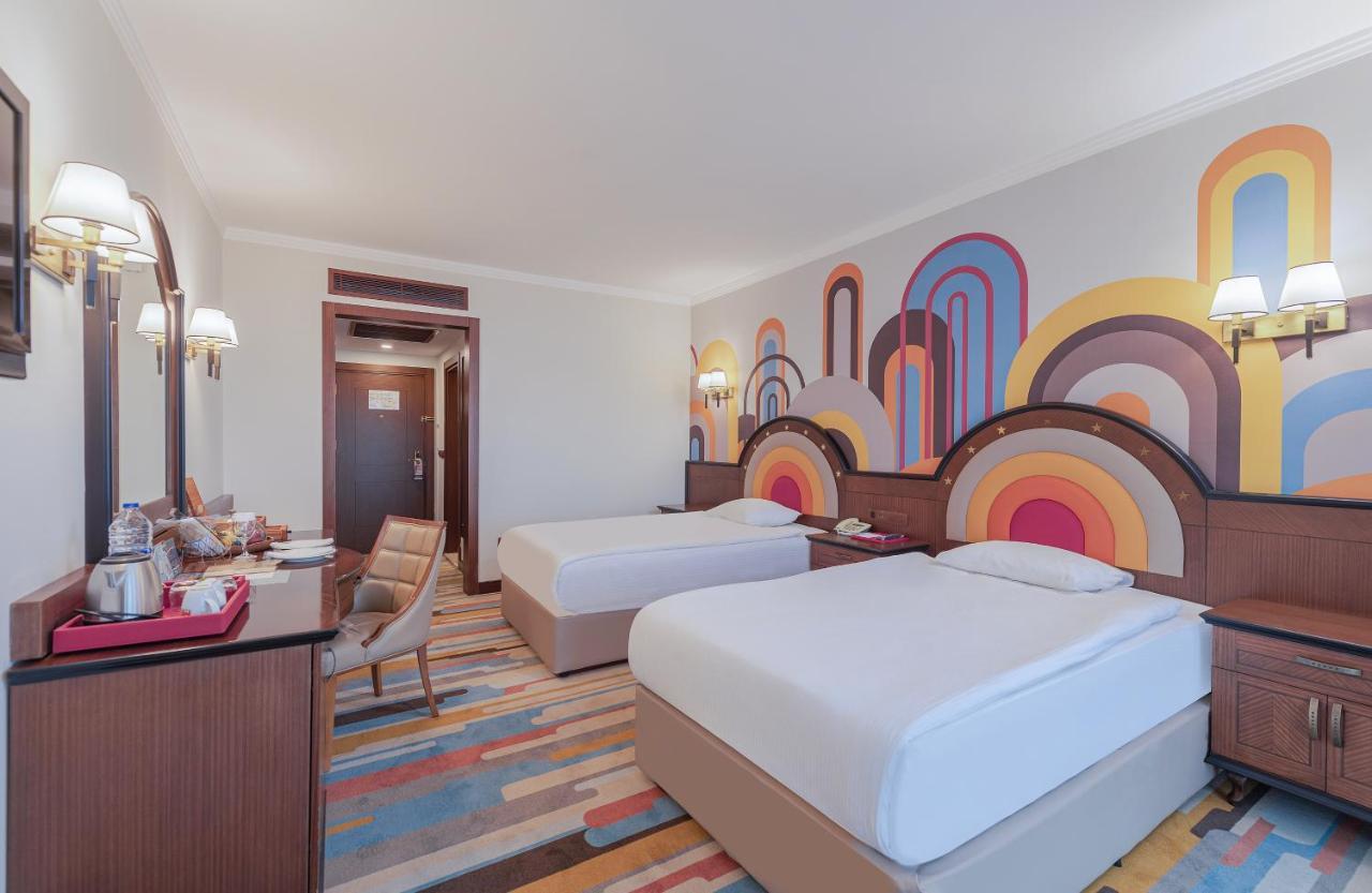 Megasaray Westbeach Αττάλεια Εξωτερικό φωτογραφία A room at the hotel