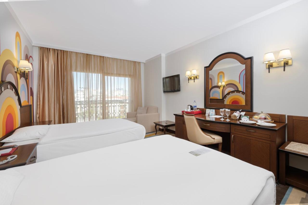 Megasaray Westbeach Αττάλεια Εξωτερικό φωτογραφία A room at the hotel