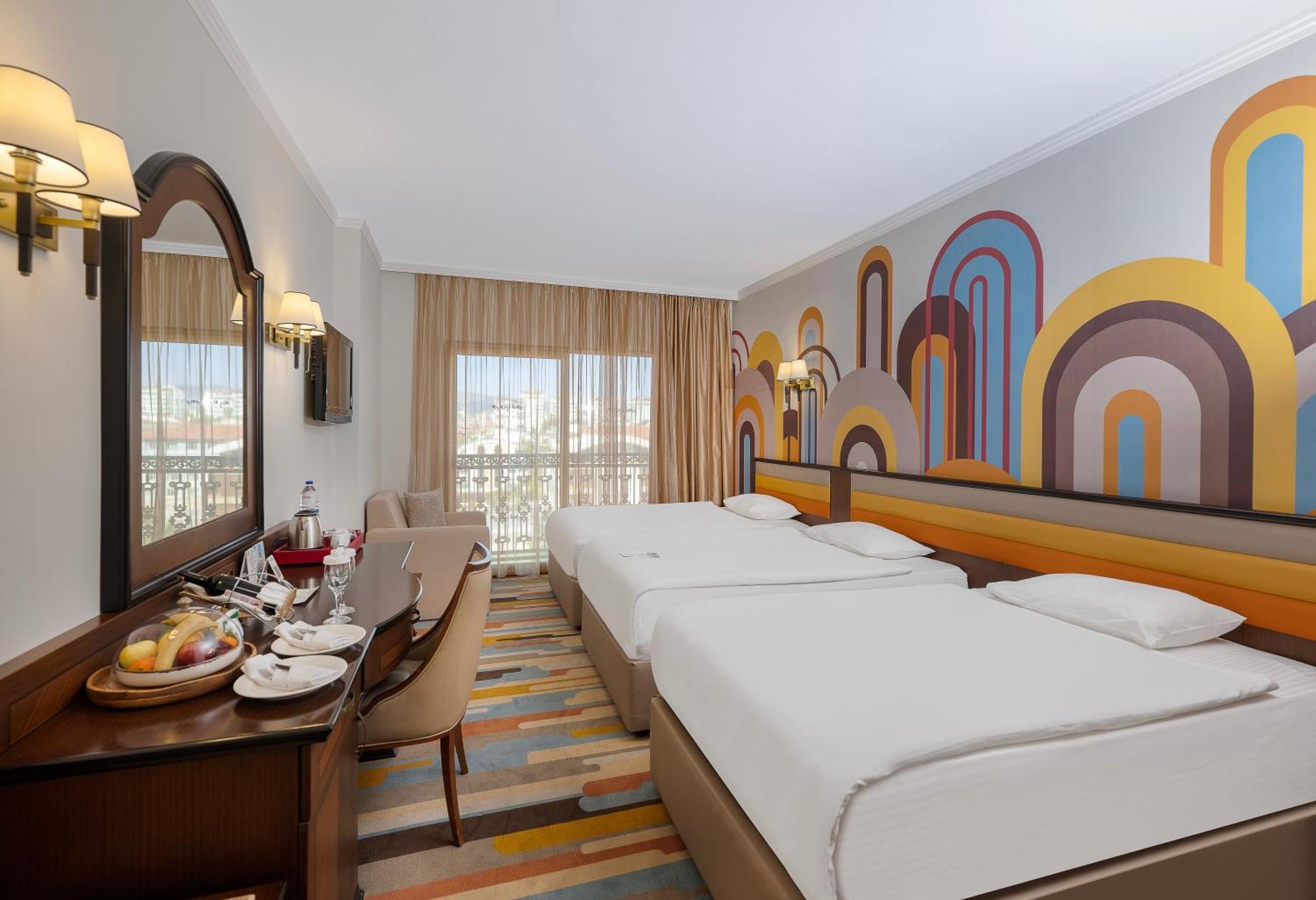 Megasaray Westbeach Αττάλεια Εξωτερικό φωτογραφία A room at the hotel